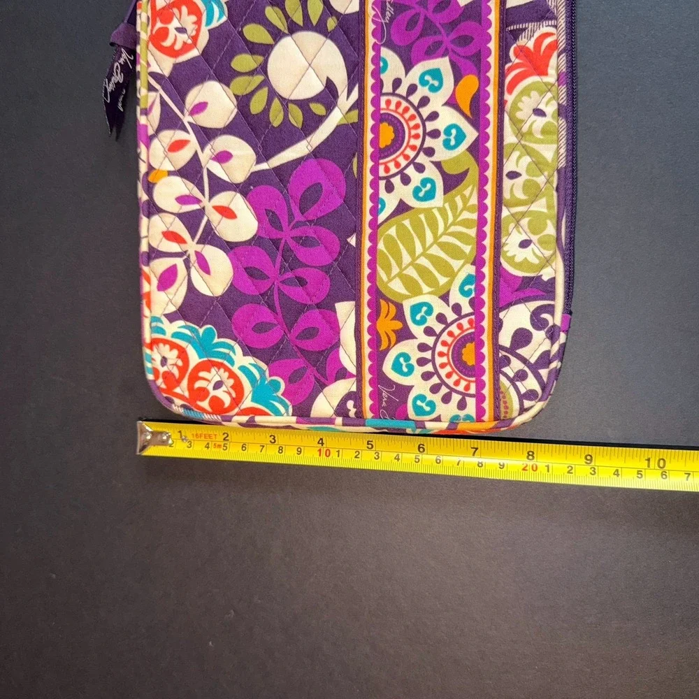 Vera Bradley Medium Quilted Padded Tablet iPad E - reader Zip Case‎ Sleeve